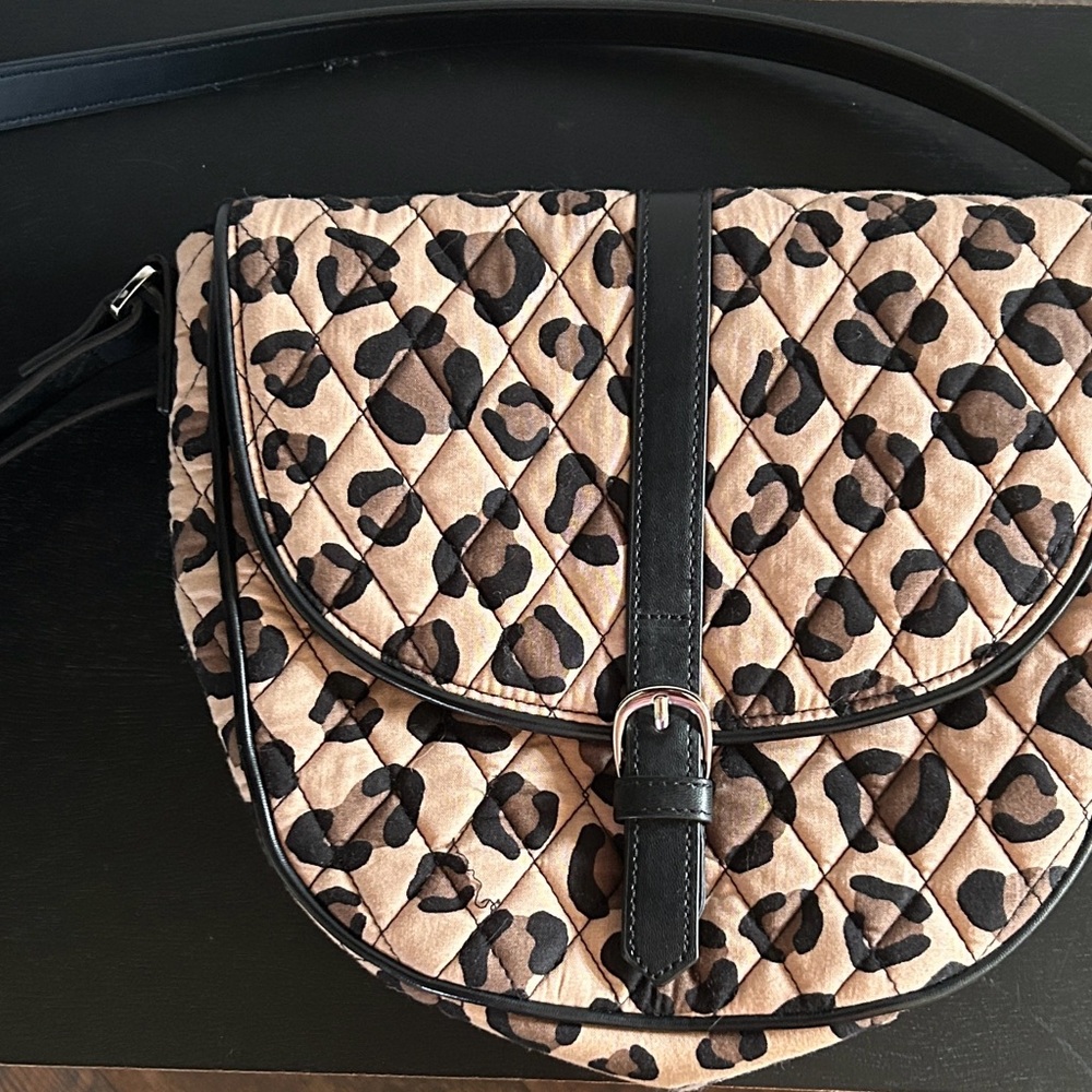 VERA BRADLEY Leopard Quilted Crossbody Bag with Black Trim (NWOT)